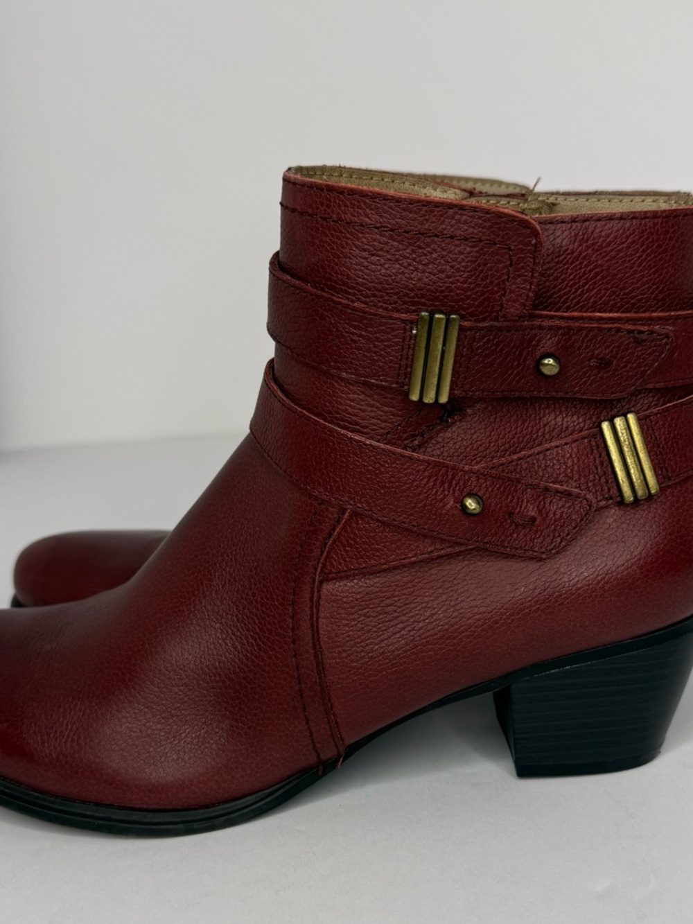 Naturalizer Women's Burgundy Leather Ankle Booties - Picture 6 of 8